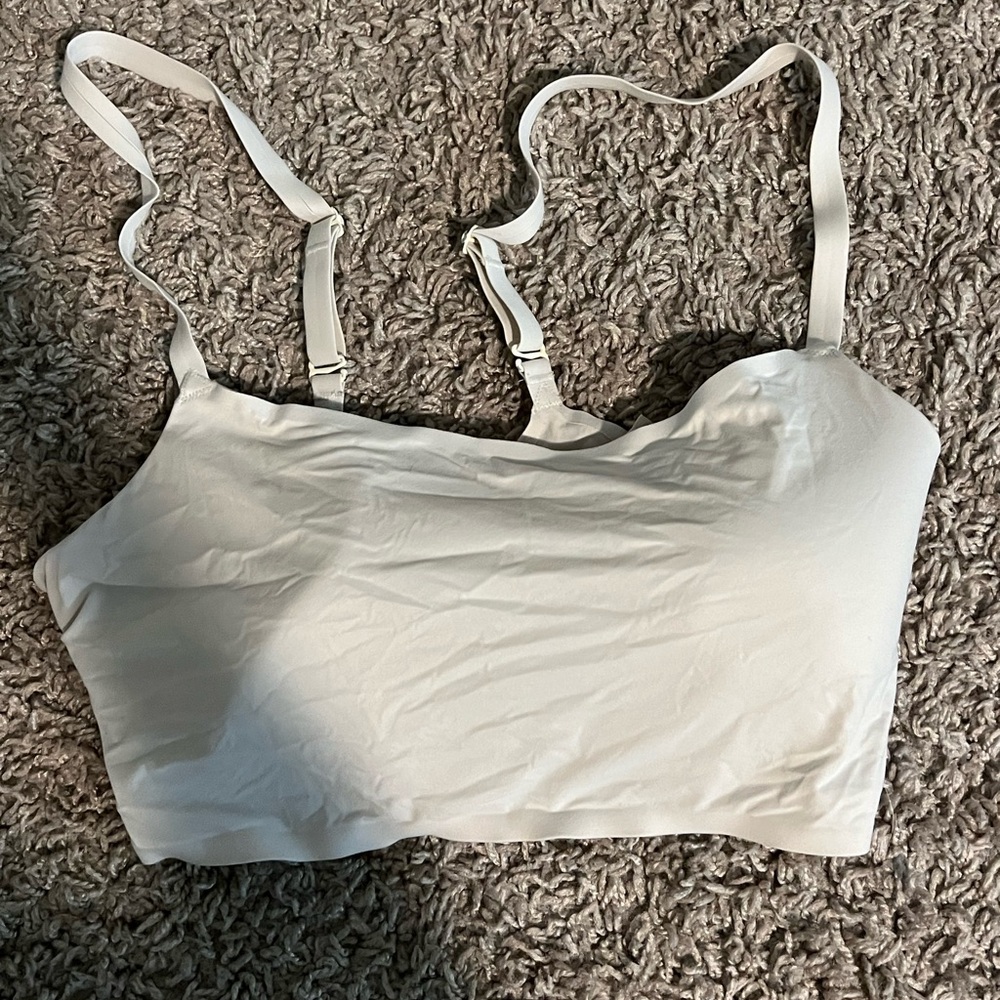 Nike Women's Cream Sports Bra